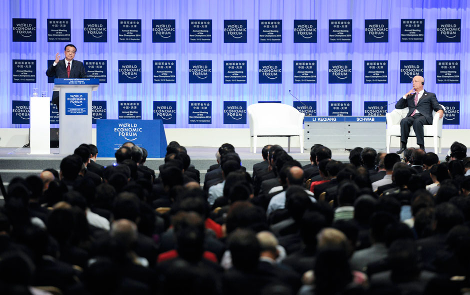 李克強(qiáng)總理出席夏季達(dá)沃斯論壇并發(fā)表開幕式致辭。