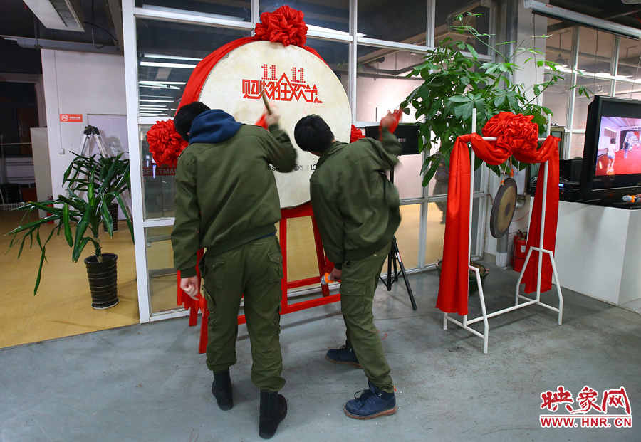 敲擊起雙十一購(gòu)物的戰(zhàn)鼓