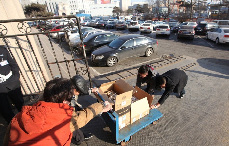 長(zhǎng)春男子欲存5萬(wàn)元硬幣 遭多家銀行拒收