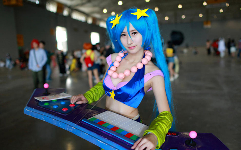 成都舉行西南最大動漫展 性感萌妹頻頻搶鏡 成都舉行西南最大動漫展 性感萌妹頻頻搶鏡