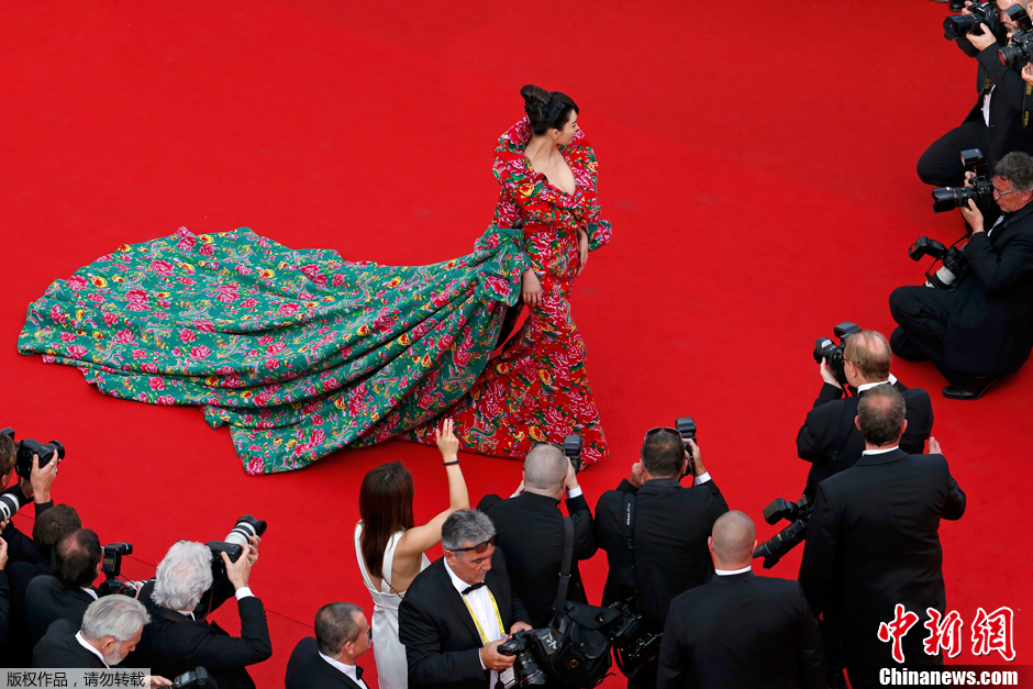 68屆戛納電影節(jié)開幕 眾星閃耀紅毯