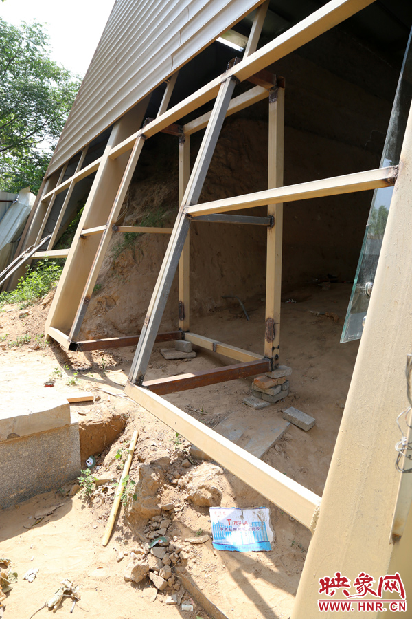 目前，該項(xiàng)工程即將竣工。