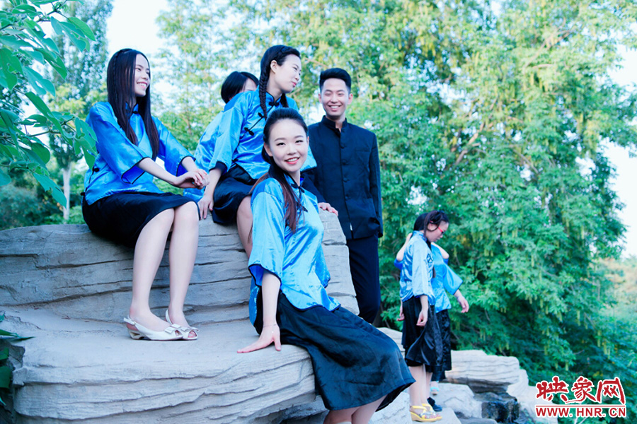 最是那溫柔一笑，定格了四年所有的記憶。