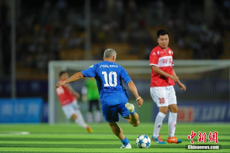 中國(guó)元老明星足球隊(duì)?wèi)?zhàn)勝意大利傳奇巨星隊(duì) 中國(guó)元老明星足球隊(duì)?wèi)?zhàn)勝意大利傳奇巨星隊(duì)