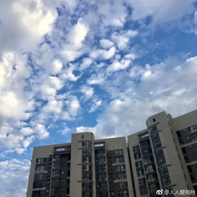 又被鄭州的藍天刷屏！隨便一拍就是手機壁紙