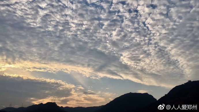 又被鄭州的藍天刷屏！隨便一拍就是手機壁紙