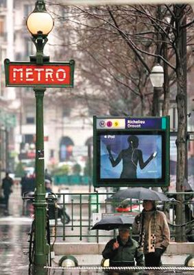 法國設置“語言警察”，防止民眾在受限制的場合說英語或聽英語內容。