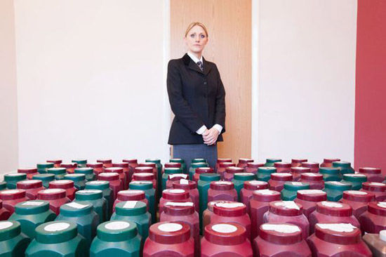 英25萬具骨灰滯留殯儀館，部分存放逾40年無人認(rèn)領(lǐng)。（網(wǎng)頁截圖）