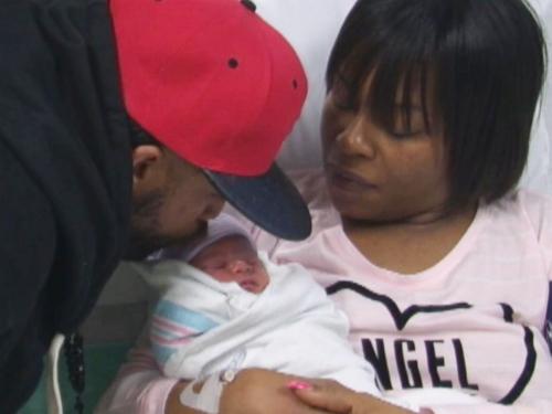 俄亥俄州一對同為元旦生日的夫妻，就在剛剛過去的1月1日，又生下了自己的女兒。