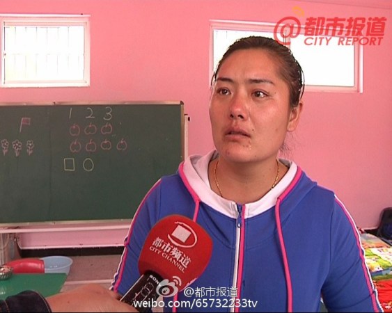 當(dāng)事老師接受采訪時表示很委屈。