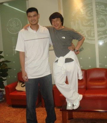 當(dāng)姚明夫婦遇見陸毅夫婦，一不小心，信號(hào)又滿格了~