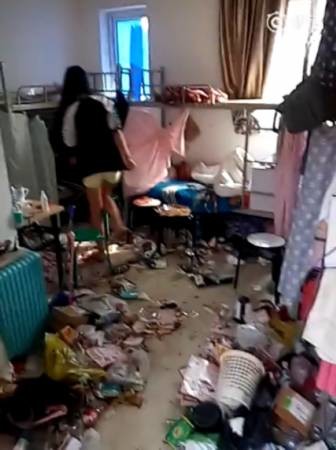 這個學(xué)校的男生宿舍火了！女同學(xué)都喊著要嫁