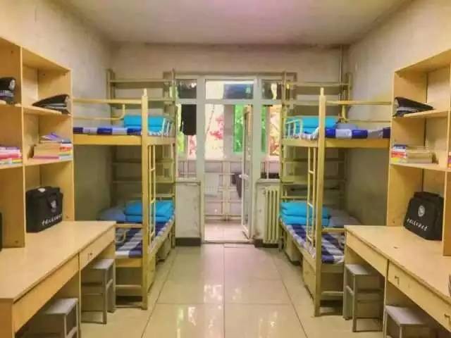 這個學(xué)校的男生宿舍火了！女同學(xué)都喊著要嫁