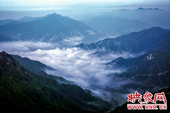美不勝收 爬山、游園、賞奇觀（組圖）
