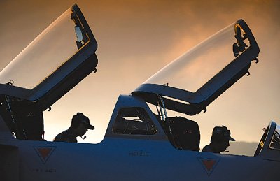 珠海航展今日開幕 空軍先進(jìn)戰(zhàn)機(jī)無人機(jī)亮相