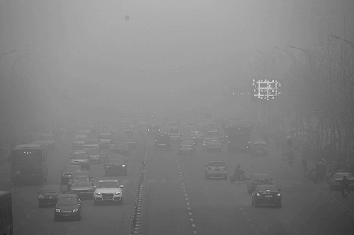 昨日河南30余市大霧預(yù)警 鄭州經(jīng)開(kāi)區(qū)再飄雪 昨日河南30余市大霧預(yù)警 鄭州經(jīng)開(kāi)區(qū)再飄雪