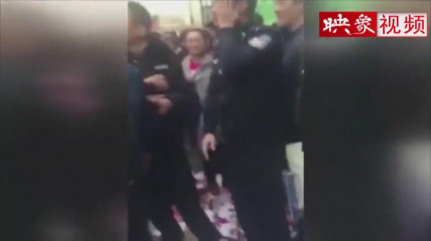 暈！城管被打警方出警被圍攻