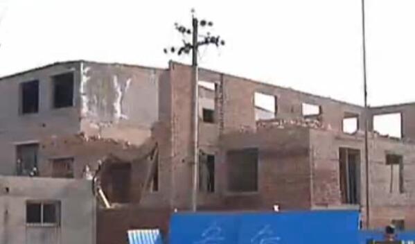 驚！拆遷隊拆房自身竟遭活埋