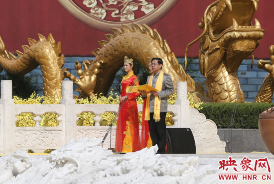 省委副書記、省政協(xié)主席葉冬松致歡迎詞。映象網(wǎng)記者 邵恰 攝