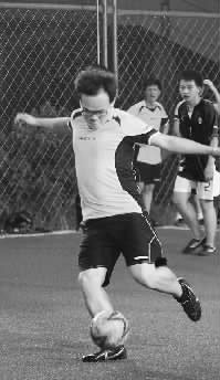 雖然俺是替補(bǔ)，可腳法依然風(fēng)騷