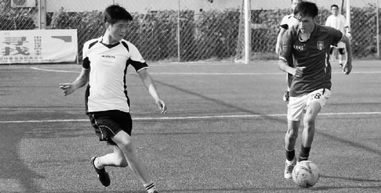 1:1戰(zhàn)平后，東方今報(bào)隊(duì)點(diǎn)球大戰(zhàn)憾負(fù)大商集團(tuán)隊(duì)