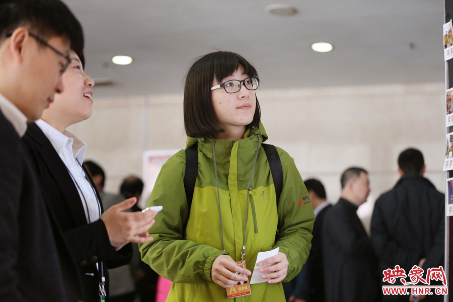 解答咨詢(xún)大象融媒的樂(lè)天。