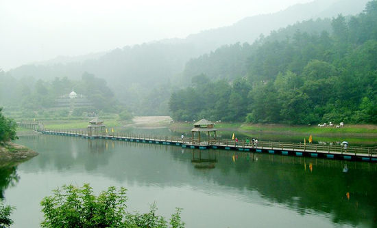 信陽(yáng)靈山景區(qū)
