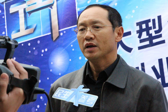 河南華夏海納創(chuàng)業(yè)投資集團(tuán)董事長(zhǎng)李明先生接受采訪(fǎng)