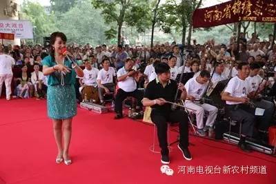 張付中老師和張?zhí)m珍老師合作表演《風雪配》選段 張付中老師和張?zhí)m珍老師合作表演《風雪配》選段